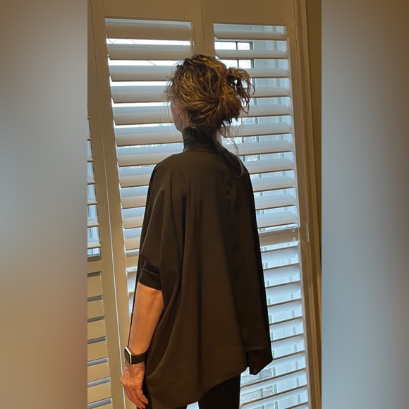 Aritzia Hamish Dolmon Olive Green
Babaton Top EUC - Picture 5 of 10